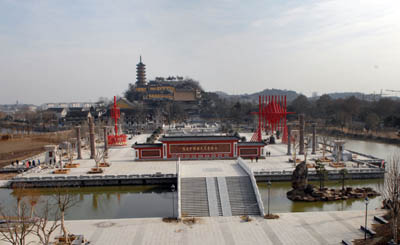 2009年元旦竣工的江苏镇江金山寺佛教文化广场