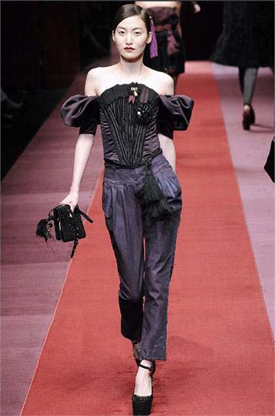 服装与建筑的褶皱时尚
